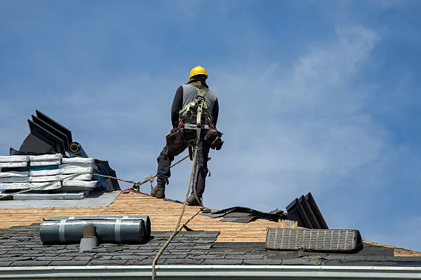 Professional Roof Replacement technician working in Jackson, MI